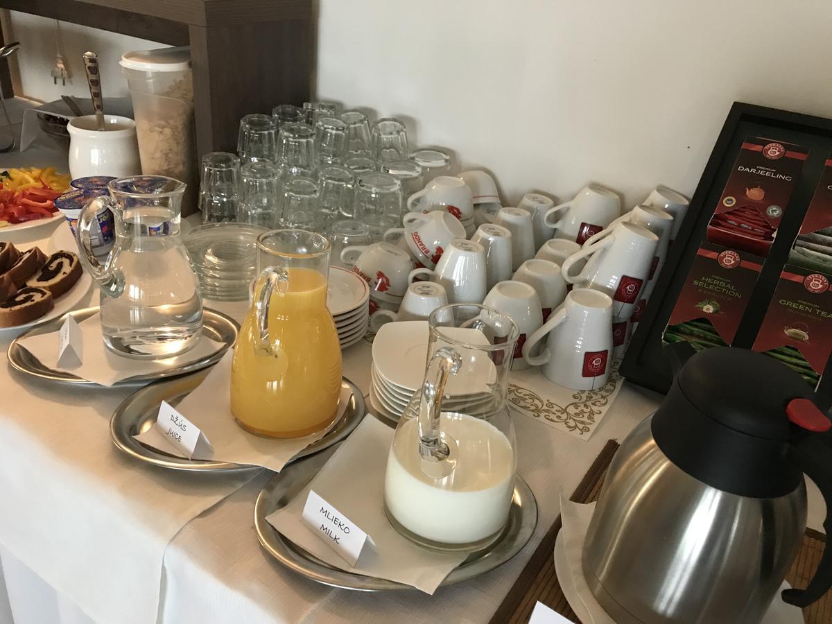 Nové Mesto nad Váhom Bed & Breakfast Hotel Perla מראה חיצוני תמונה